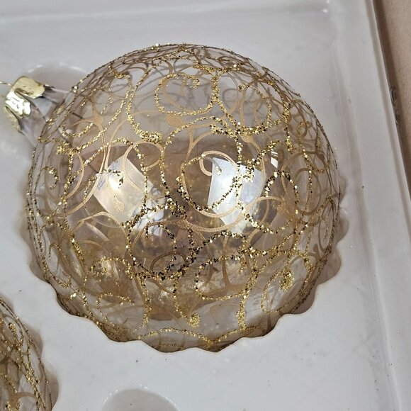 Commodore Holiday Memories 3 Glass Christmas Ornaments Gold Filigree Romania - Picture 3 of 10